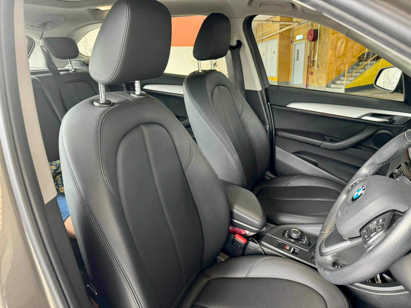 2018 - X1 SDRIVE18IA - SILVER 2018 - X1 SDRIVE18IA - SILVER