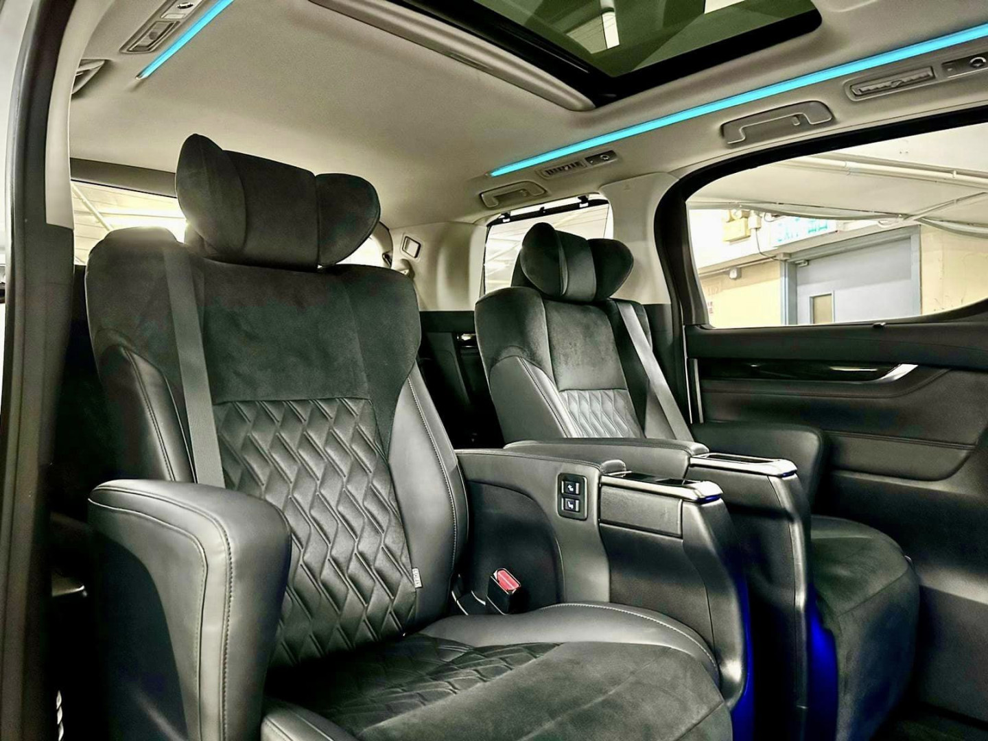 2016 Toyota Alphard 3.5 SC Modellista