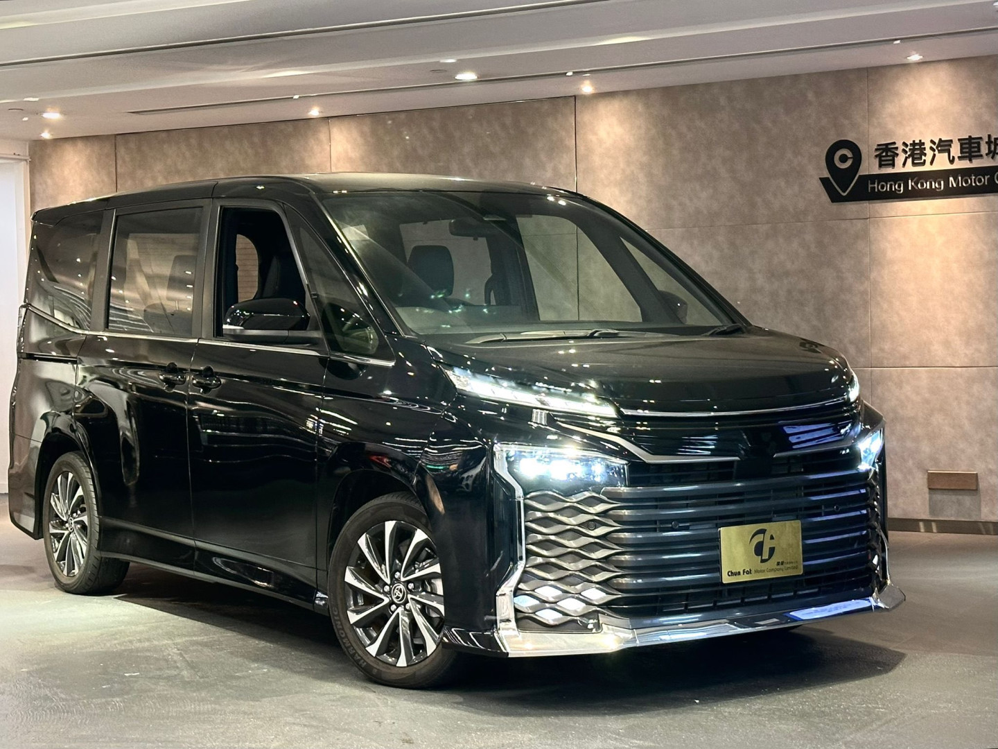 2023 TOYOTA VOXY HYBRID SZ